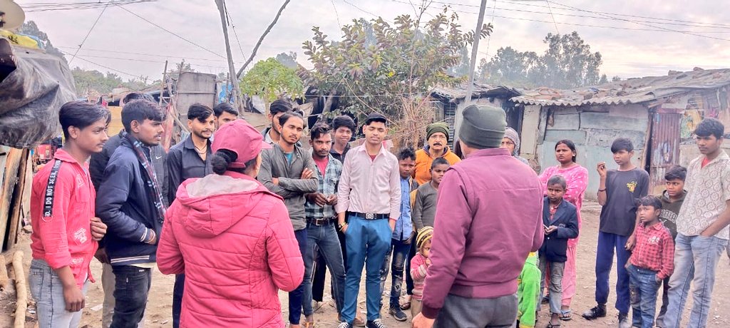 Samavesh (@samavesh_chdpol) on Twitter photo Encouraging a Drug-Free Lifestyle!
<a href="/ChdPol/">Chandigarh Police #Citizen First</a> #Samavesh officials of PS-19 & IA spread awareness at 20/21 Chowk & Ind. Area Colony, educating the youth & public about the harmful effects of drugs and how to fight substance abuse.
For drug-related issues, call 1933!
#SayNoToDrugs Encouraging a Drug-Free Lifestyle!
<a href="/ChdPol/">Chandigarh Police #Citizen First</a> #Samavesh officials of PS-19 & IA spread awareness at 20/21 Chowk & Ind. Area Colony, educating the youth & public about the harmful effects of drugs and how to fight substance abuse.
For drug-related issues, call 1933!
#SayNoToDrugs
