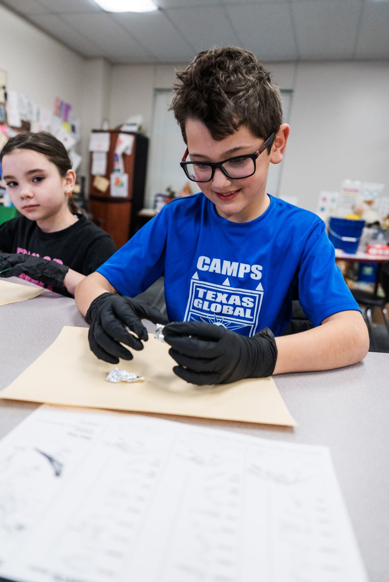 RoyseCityISD's tweet photo. ๐ 3rd graders at WR Fort Elementary had a unique opportunity to dissect owl pellets, thanks to a grant from the Royse City ISD Education Foundation. They learned about the food chain and discovered what their owl preyed upon. #GrantInAction #RCISDJoy https://t.co/mzR5aVJewM