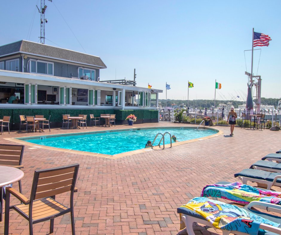 StarIslandLI's tweet photo. Dreaming of the days when the pool is open, the sun is shining, and summer fun is back! ☀️

#BringBackSummer #EastEnd #LongIsland #MontaukViews #YachtClub https://t.co/fRjeZmxDGG