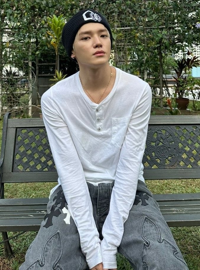 taeyong pics tweet media