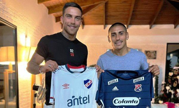 TelaineIgnacio's tweet photo. @PyD1891 Crack https://t.co/g6Wyu0kPDy