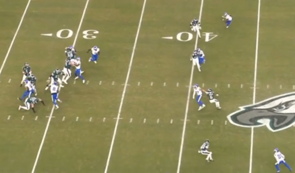 ShaneHaffNFL's tweet photo. The Eagles' pass game in a nutshell... And people really want to hire the guy that runs it https://t.co/Xc9WU7cDfi