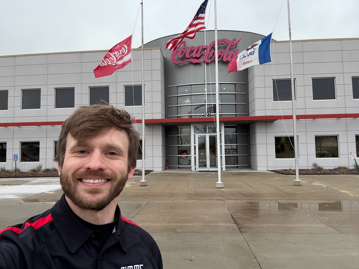 🌟 <a href="/AtlanticCoke/">Atlantic Coca-Cola Bottling Company</a> Des Moines expands!

<a href="/EvanJarecki/">Evan Jarecki</a> supported their HQ expansion with Gimme VMS, with ride-along training to some fascinating stops! 🛹

Partnerships like this fuel our passion for helping operators achieve excellence. 🙌

#UnattendedRetail #Partnership #Innovation