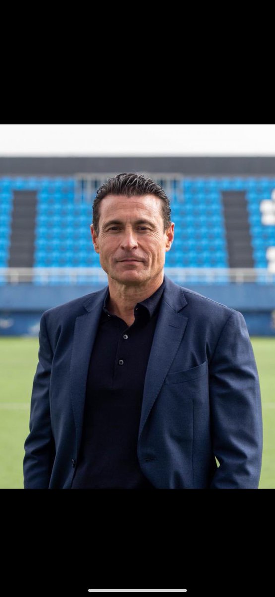 💙…Ha sido un largo recorrido…💙

¡Pero que no acaba aquí!

Esta semana cumplimos 200 programas y queremos celebrarlo con todos vosotros entrevistando al presidente de la UD Ibiza, Amadeo Salvo.

¡Mañana por la noche no te pierdas nuestro nuevo episodio semanal!🎙️⚽️