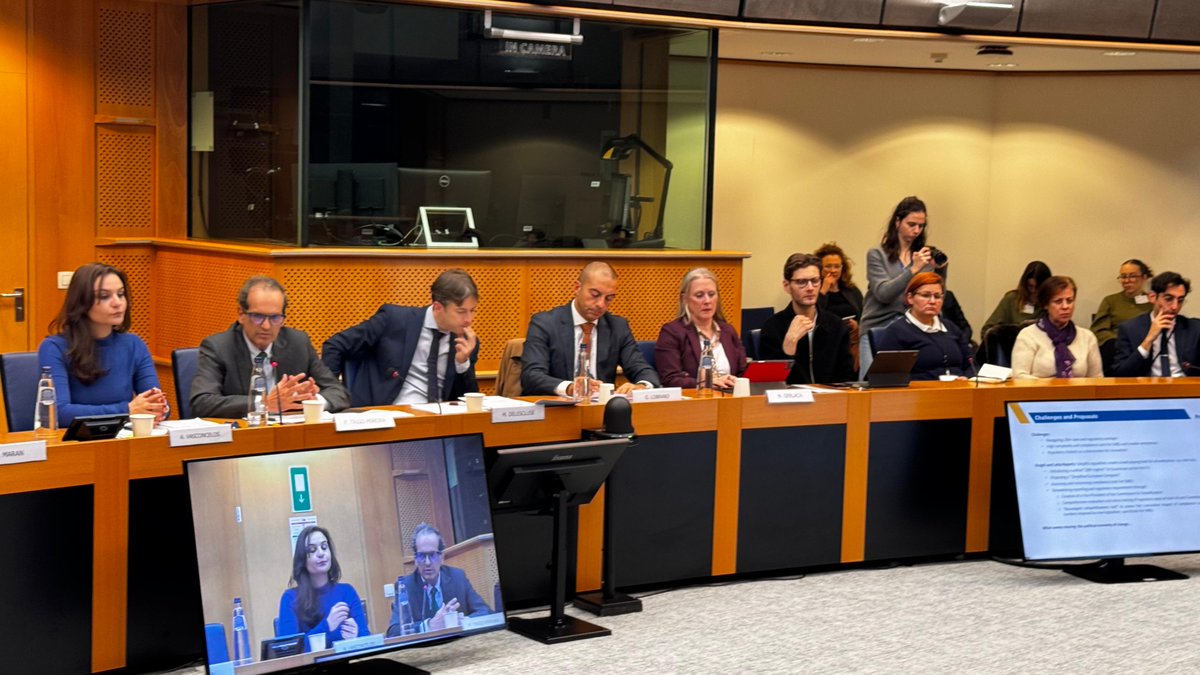 🚀On 09.12.24, we convened at "SHAPING THE BLOC’S FUTURE: A Blueprint for the #Digital #Priorities of the New 🇪🇺 Mandate". 

Policymakers &amp; stakeholders came together to chart the course for a digitally empowered EU. 
👉tinyurl.com/ycxbxyry