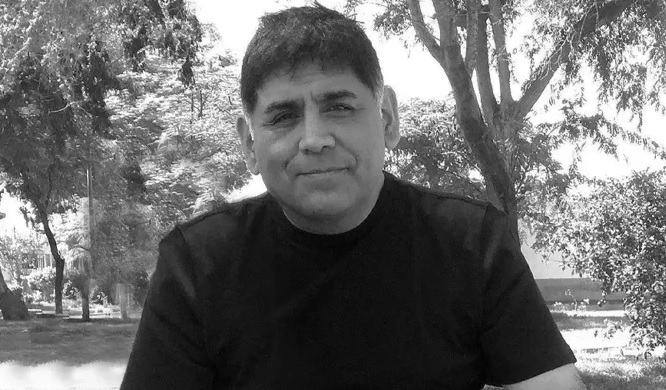 El periodista Gastón Medina fue asesinado a balazos en Ica. Propietario y director de Cadena Sur TV, había denunciado irregularidades en el Gobierno Regional de Ica y en la municipalidad y la actividad de extorsionadores. El año pasado, la sede de Cadena Sur TV fue atacada.