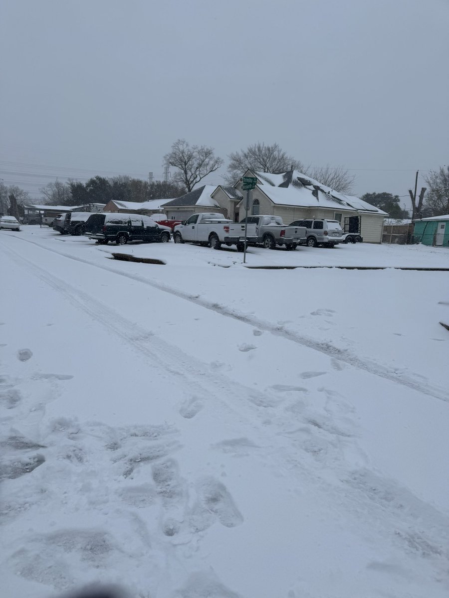 Coolguyy tweet media