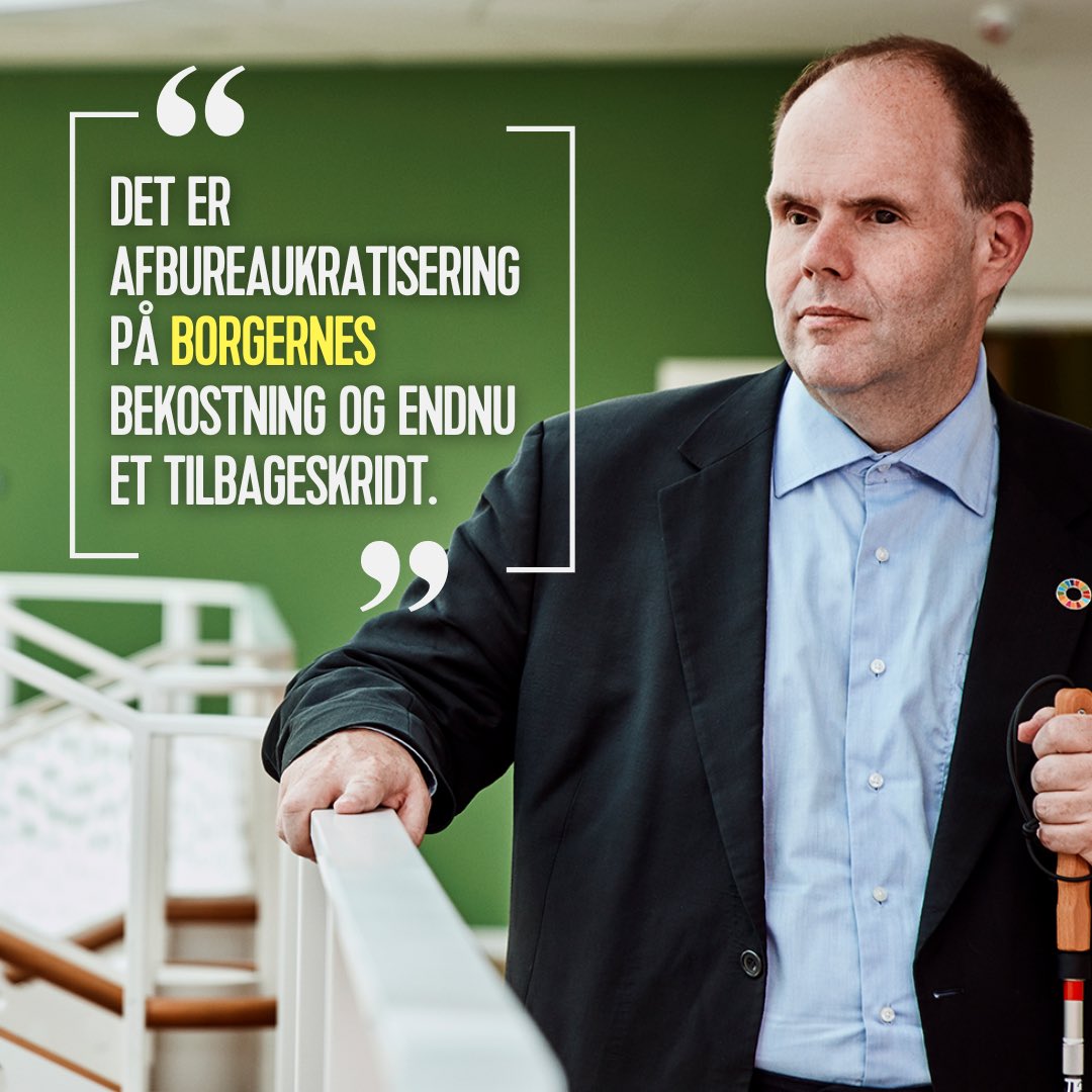 Nu bliver det endnu sværere for mennesker med handicap at få økonomisk støtte til fx medicin og transport til behandling.
 
Ny aftale om merudgifter betyder nemlig mere underkompensation og papirarbejde for borgerne. 
 
Så afbureaukratisering på borgernes bekostning og endnu et