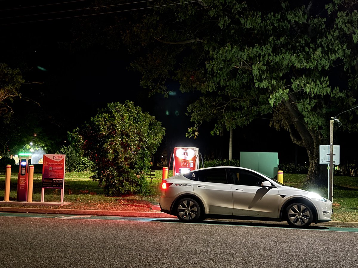 harald_murphy's tweet photo. #evadventure
#AUSYtour
@Tesla @TeslaAUNZ #ModelY
Day 5
Arrived #ChartersTowers #Queensland after traveling 253km from #Hughenden. Efficiency 153Wh/km.
Charging at the #QESH (falsely claimed) 75kW @TritiumCharging #FastDC charger.
Day 5 total 1,423km
Tour subtotal 6,946km https://t.co/2Jj244znBy