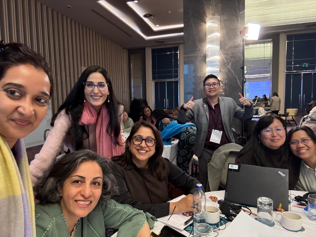 shokonoda's tweet photo. ♀️Gender must be at core of all our programmes!
At the 🌍 Gender practice meeting, @UNDP in 🇲🇲🇾🇪🇱🇾🇺🇦🇸🇸 share how they empower women in crisis settings. 

🔑 lessons:
👉More crisis anticipation &amp; prevention
👉Women's representation isn’t  enough
👉Partner w/ private sector &amp; CSOs https://t.co/Idzy9uvUN9