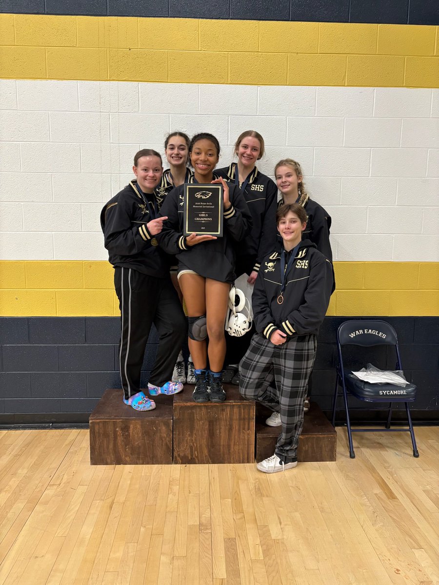 SpringfieldWre2's tweet image. Monday 1/20/25 the Bruise Sisters made SHS history by winning the ARA Memorial Invitational hosted by Sycamore High school. This is the first Tournament win for the Bruise Sisters as a Team in program history. The girls took 1st place out of 22 teams and did it with only 6 girls.