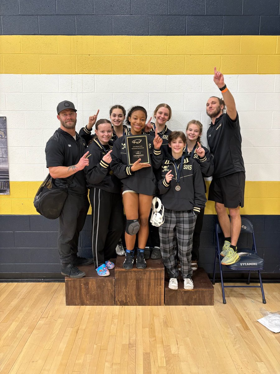 SpringfieldWre2's tweet image. Monday 1/20/25 the Bruise Sisters made SHS history by winning the ARA Memorial Invitational hosted by Sycamore High school. This is the first Tournament win for the Bruise Sisters as a Team in program history. The girls took 1st place out of 22 teams and did it with only 6 girls.