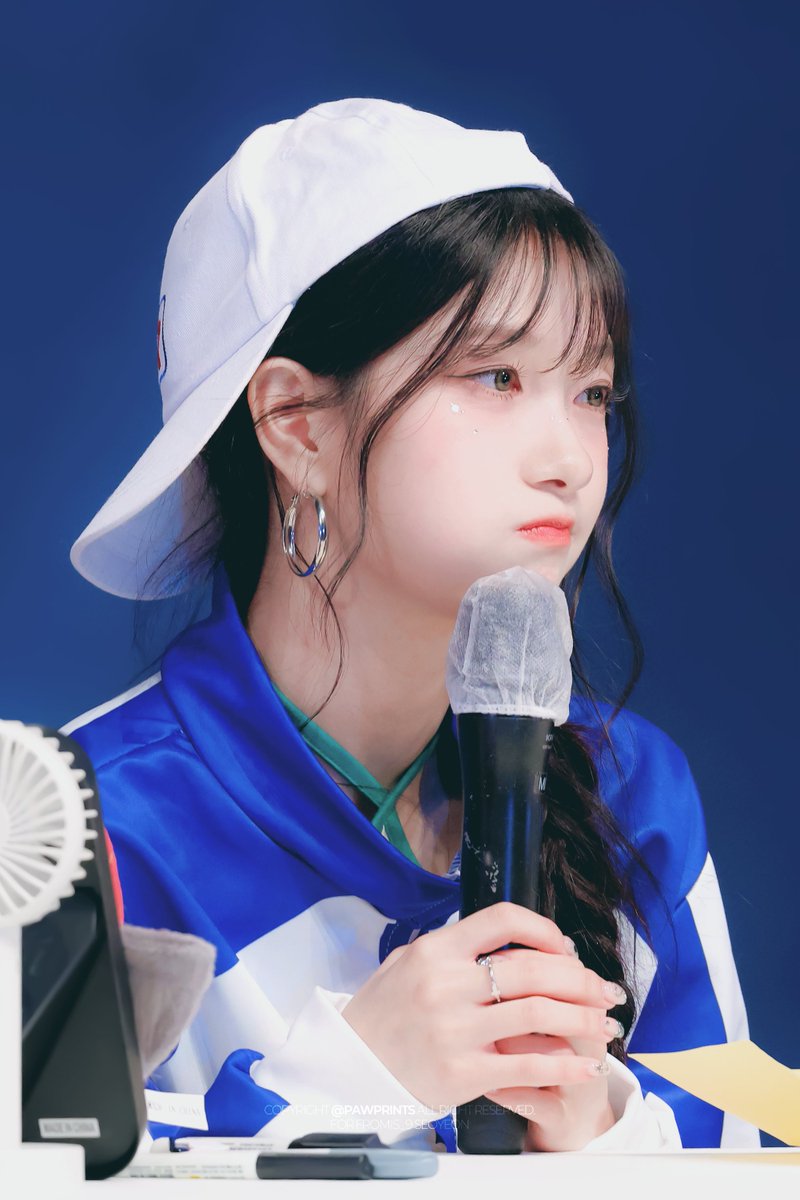 PAWPRINTS_sy's tweet photo. 생일축하해🥳

#프로미스나인 #fromis_9 #이서연 https://t.co/QYntlOKBFW