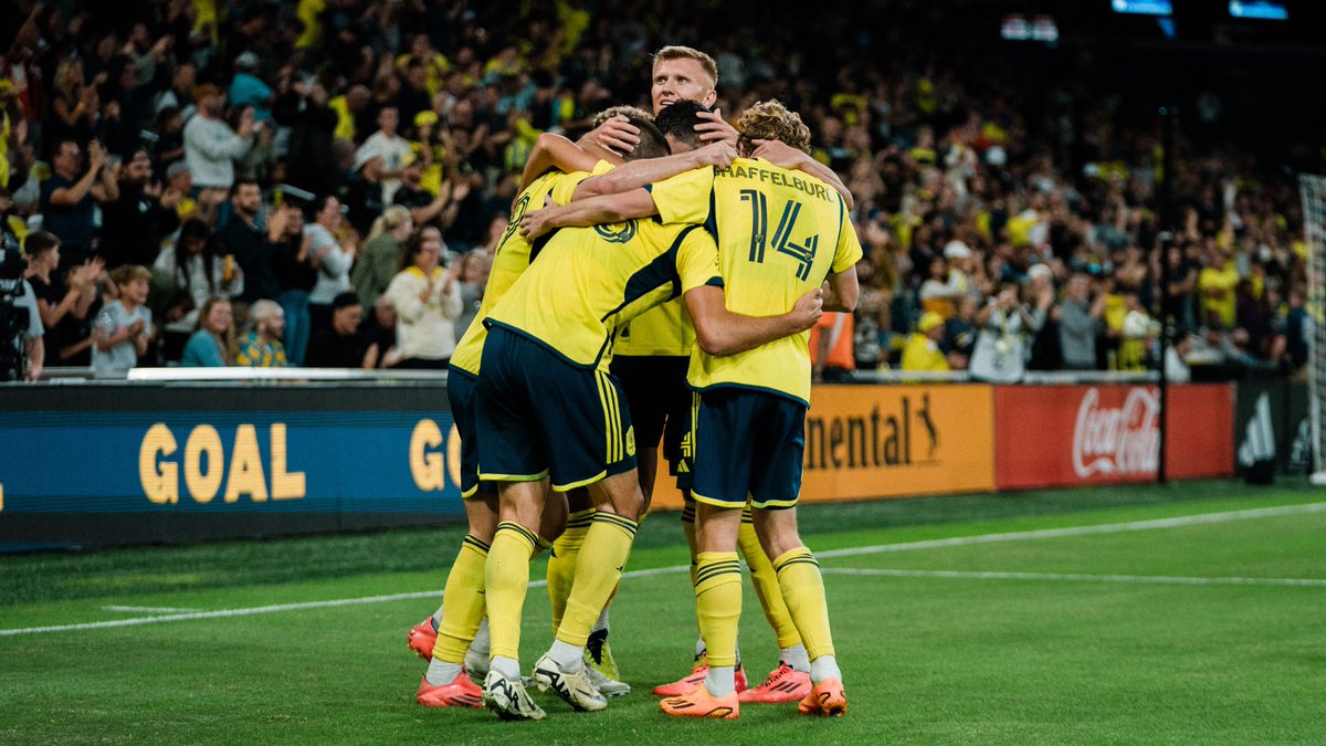 NashvilleSC's tweet image. Happy National Hugging Day 🫂