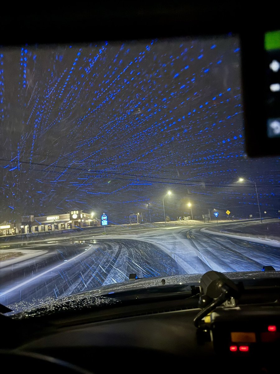It is COLD outside! 🥶

And the snow has made its way to South Mississippi! If you are out traveling today, please be safe. Watch for ice patches on the road, buckle up, put your phone down, and don’t speed! 

Stay safe… and stay warm! ❄️