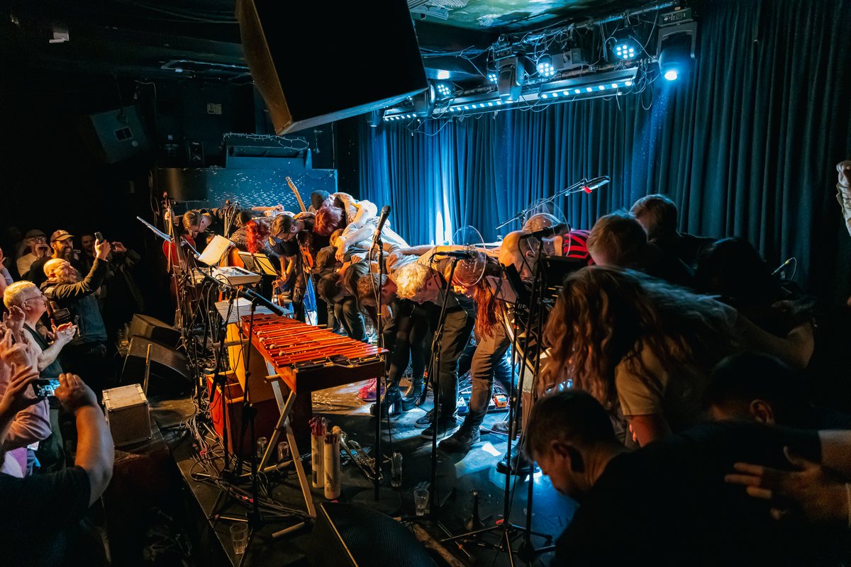 Human Pyramids (@human_pyramids) on Twitter photo Absolutely magical evening at <a href="/thelexington/">The Lexington</a> on Sunday. Thank you to <a href="/PortalsLondon/">Portals London</a> for having us, <a href="/ThisIsDogUnit/">DOG UNIT</a> and The Earth and Me for brilliant supports and especially <a href="/sergiomas1/">Sergio Maschetzko</a> for mixing us and putting up with all the channels!
📸 <a href="/JezPennington/">Jez Pennington</a> for @scenemusicmedia Absolutely magical evening at <a href="/thelexington/">The Lexington</a> on Sunday. Thank you to <a href="/PortalsLondon/">Portals London</a> for having us, <a href="/ThisIsDogUnit/">DOG UNIT</a> and The Earth and Me for brilliant supports and especially <a href="/sergiomas1/">Sergio Maschetzko</a> for mixing us and putting up with all the channels!
📸 <a href="/JezPennington/">Jez Pennington</a> for @scenemusicmedia