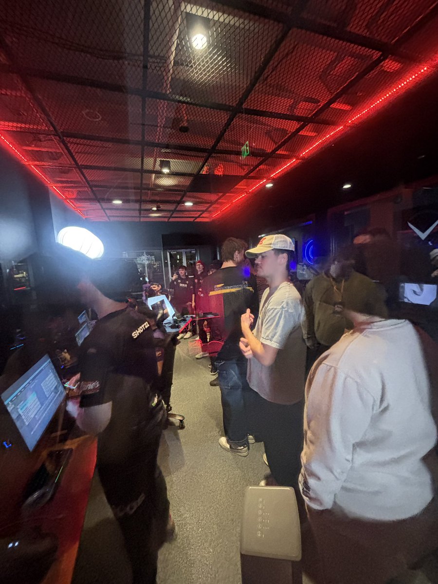 This weekend was unimaginable. It was stressful, it was fun, it was humbling. We hit over 300 viewers on our grand final at 1 AM and these students deserve all of the attention! Thanks to everyone for putting up with our hiccups and making this one to remember! CR6 on top 🧡💙