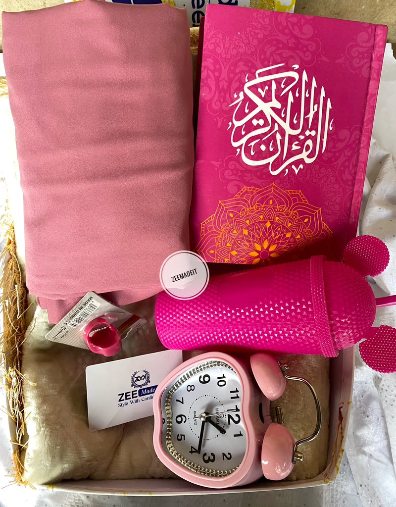 If this pop on your tl please Rt.🙏

A thoughtful Ramadan package for HER😍🌸.

The best is fast approaching, May Allah let’s reach the month of Ramadan.🙏💫

Contents:
Quran.
Prayermat.
Table clock ⏰.
Rodiyah Khimar.
Led counter.

Price:38,000NGN.

Lagos.📍(Nationwide delivery