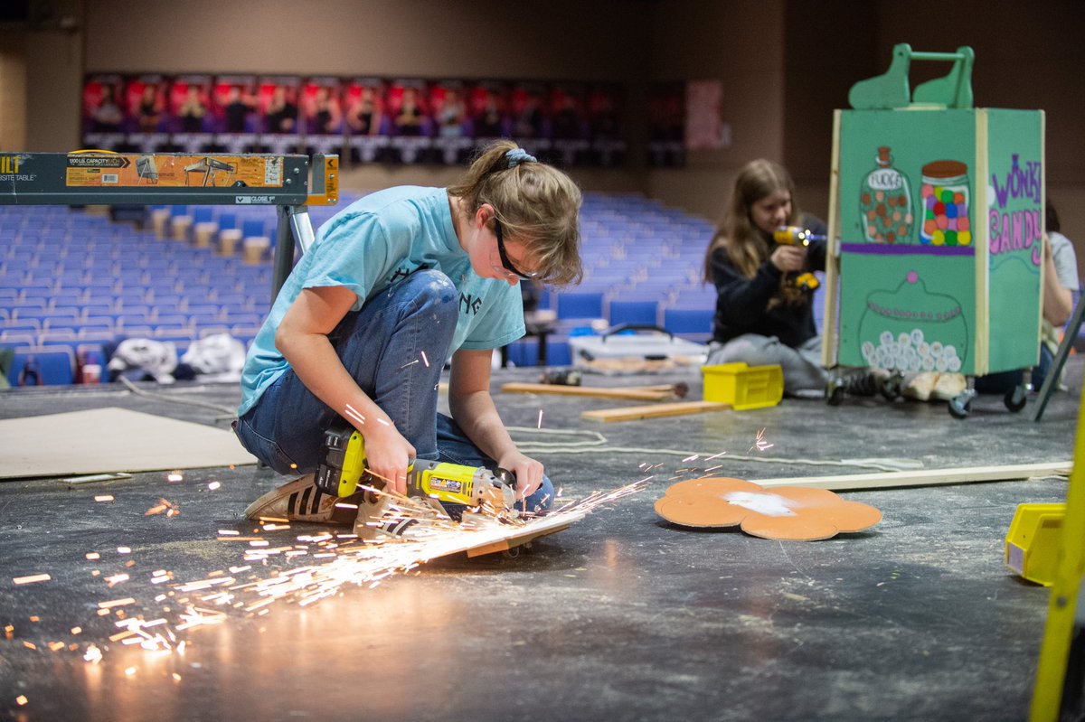 stviatortheatre's tweet photo. It may be cold outside, but it’s warm in the theater! Our tech crew was hard at work all day yesterday building the set for our winter musical, THE DROWSY CHAPERONE! Tickets on sale now! Link in bio 🐵 https://t.co/lP7mGnnatU