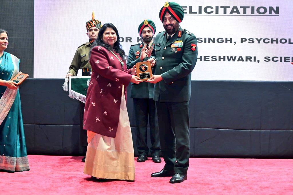 SWComd_IA's tweet photo. "Augmented Wellness: The Heart of Resilience"

 #SaptaShaktiCommand hosted the Augmented #WellnessSeminar at #JaipurMilitaryStation, a groundbreaking initiative aimed at enhancing the holistic well-being of all personnel and their families. 

#LtGenManjinderSingh #ArmyCommander #SaptaShaktiCommand and #LtGenNagendraSingh #GOC #ChetakCorps attended the seminar. The first day of the seminar featured insightful presentations from distinguished speakers, including Dr. Kamlesh Singh, Professor of Psychology at IIT Delhi; Dr. Nidhi Maheshwari, Scientist at DIPR; Maj Gen V Hariharan, ADG D&V; Dr. Rajinder Sokhi, Psychologist; Lt Col Ankur Sabrawal (Retd), Psychologist at DIPR and Dr. Kalpana, Psychologist. 

The seminar addressed key spheres such as Physical Fitness, Psychological Resilience, Emotional Well-being and Spiritual Awakening. 

#IndianArmy
#ResilienceRedefined #WellnessLeadership  
#SaptaShaktiCommand  
#ChetakCorps  
#GandivDivision  
#TeevraTirasi

@adgpi
@ChetakCorps_IA
@HQ_IDS_India
@SpokespersonMoD
@prodefencechan1 
@PRODefRjsthn 
@IAF_MCC 
@indiannavy