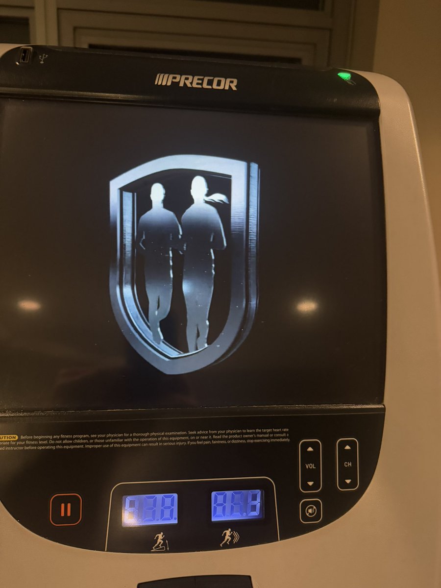 CoachHop's tweet photo. 🌅🚴🏻🏋️ #Tuesdaymorning #workout #anotherone #5amclub #ThankfulTuesday #ShortWorkWeek 🙌🏻 https://t.co/tIIXKh0lAs