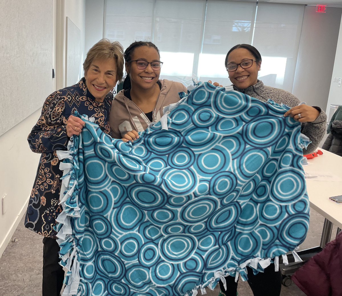 Jan Schakowsky tweet media