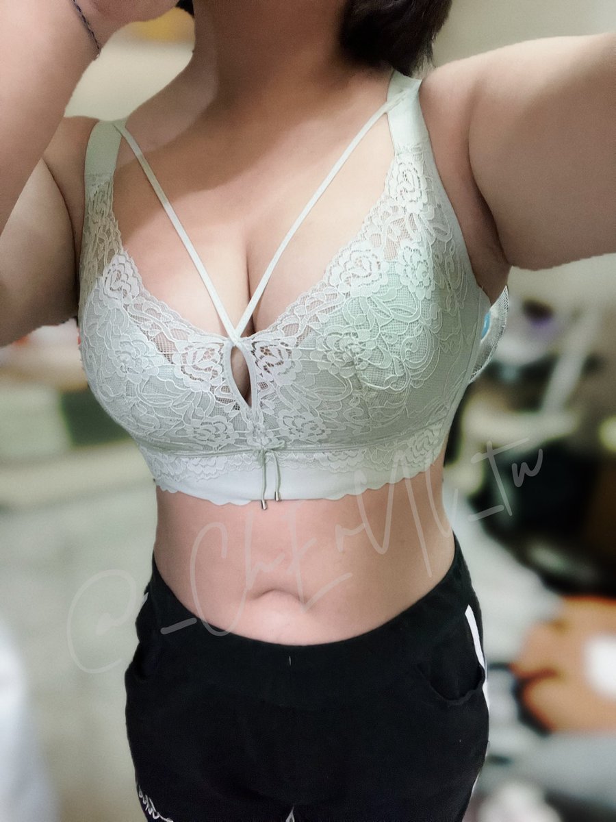 新內衣👙 https://t.co/z8SbZ2tr5v