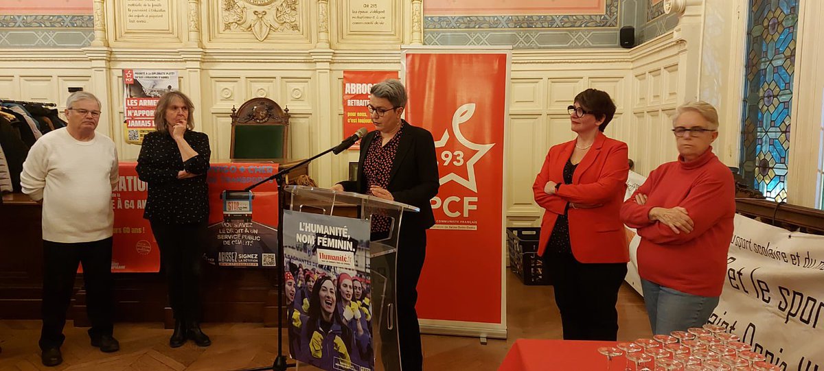 PcfLesLilas's tweet photo. Une belle cérémonie de vœux des élus communistes du @PcfLesLilas avec @CelineMalaise en invitée d’honneur. Un moment de rencontre et d’échanges politiques en présence d’élus resp associatifs et syndicaux, de lilasiens. Merci au MNR du prêt de l’expo Manouchian ! https://t.co/f7gqmxy0QY