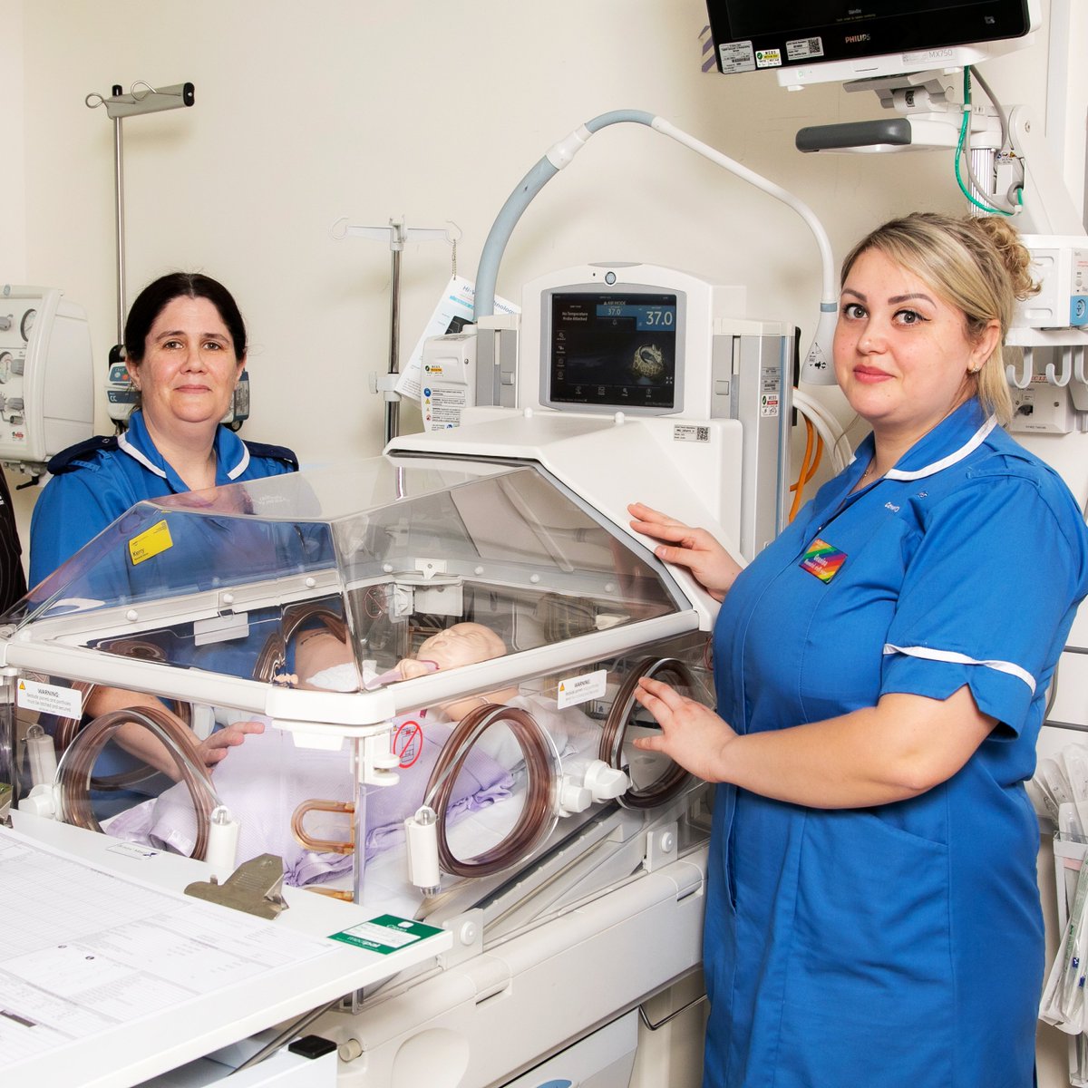 ✨ Passionate about neonatal care? ✨

🍼Join our Neonatal Community Outreach Team as a Band 6 Neonatal Outreach Nurse!

👶 Ensure high-quality service, manage caseloads, and support families. 

💙Apply now!  jobs.uhcw.nhs.uk/job/v6939935