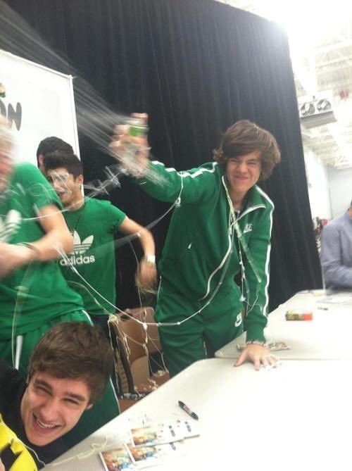 ؘremembering 1D (@onedarchv) on Twitter photo 