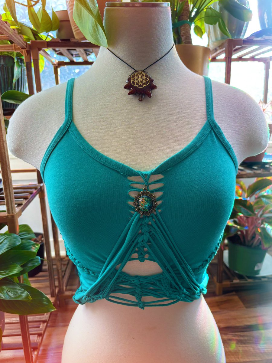afterglowfw's tweet photo. the “mesmerize” top😍🧚‍♂️🌀🌱 https://t.co/08BUQTRecK