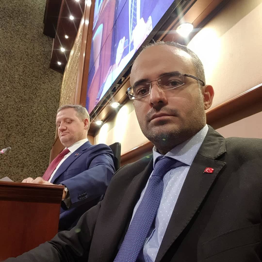 sezginbatigun's tweet photo. İBB Meclisinde birlikte görev yaptığım, Başakşehir Futbol Kulübü Başkanı değerli büyüğüm Göksel Gümüşdağ'ı ziyaret ederek hasbihal ettik. Kendisine çok teşekkür ediyor, başarılar diliyorum. https://t.co/FrXFjyeJ86