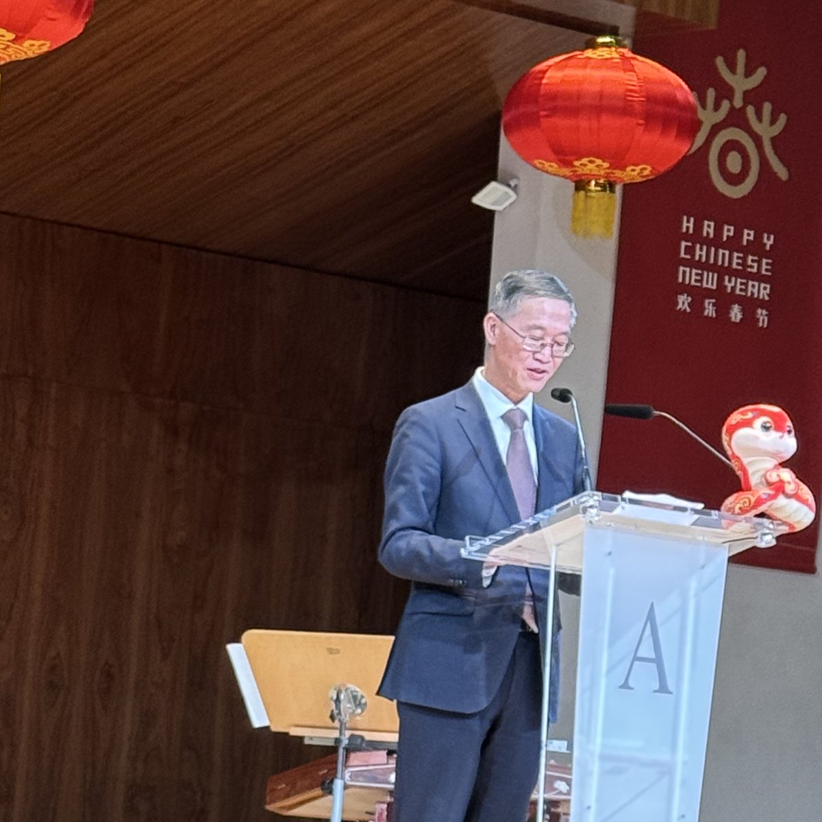 diplomática exclusive magazine tweet media