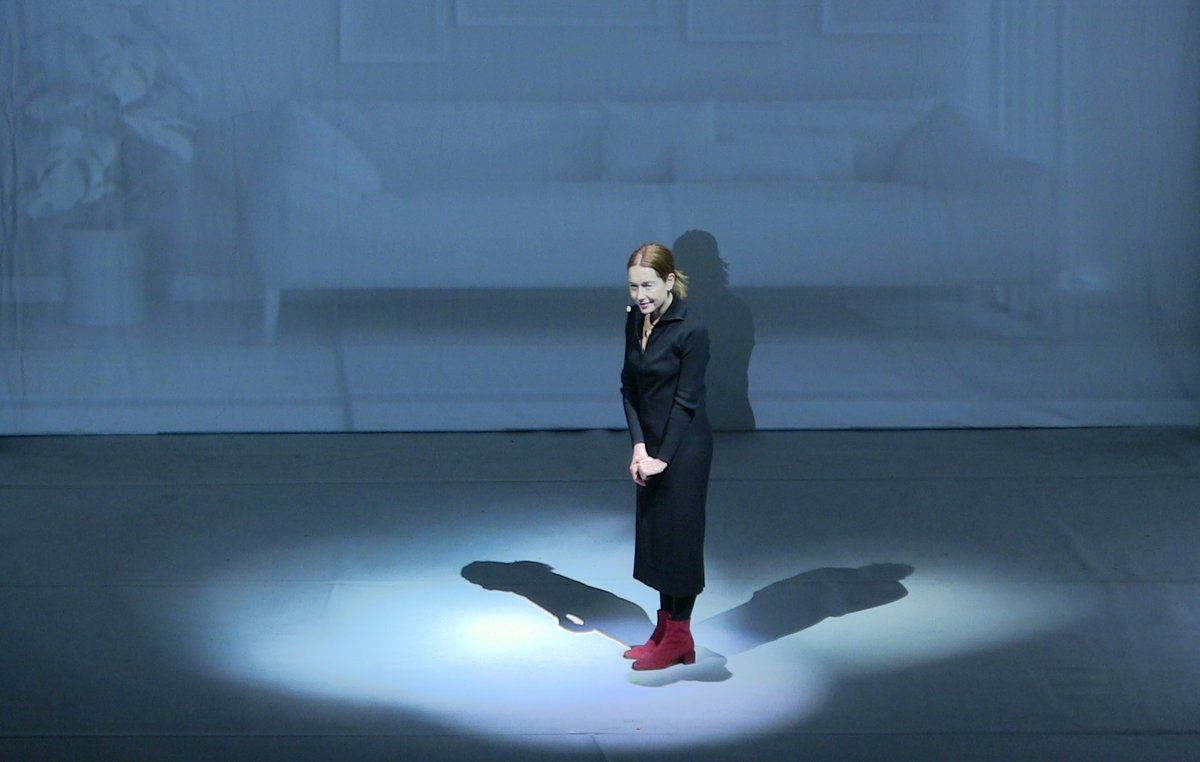 Grande successo per lo spettacolo 𝐋𝐚 𝐯𝐢𝐭𝐭𝐨𝐫𝐢𝐚 𝐞̀ 𝐥𝐚 𝐛𝐚𝐥𝐢𝐚 𝐝𝐞𝐢 𝐯𝐢𝐧𝐭𝐢 con 𝐂𝐫𝐢𝐬𝐭𝐢𝐚𝐧𝐚 𝐂𝐚𝐩𝐨𝐭𝐨𝐧𝐝𝐢, il 19 gennaio.

Ancora un “tutto esaurito” per il Politeama che si conferma polo d’eccellenza per lo spettacolo e la cultura del territorio