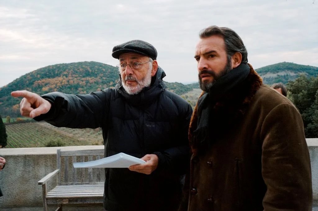FanJeanDujardin's tweet photo. Le réalisateur Bertrand Blier vient de nous quitter 😢 Il était notamment le réalisateur et scénariste du film “Le bruit des glaçons” sorti en 2010 dans lequel a joué Jean Dujardin et Albert Dupontel https://t.co/rv1yJSoox4