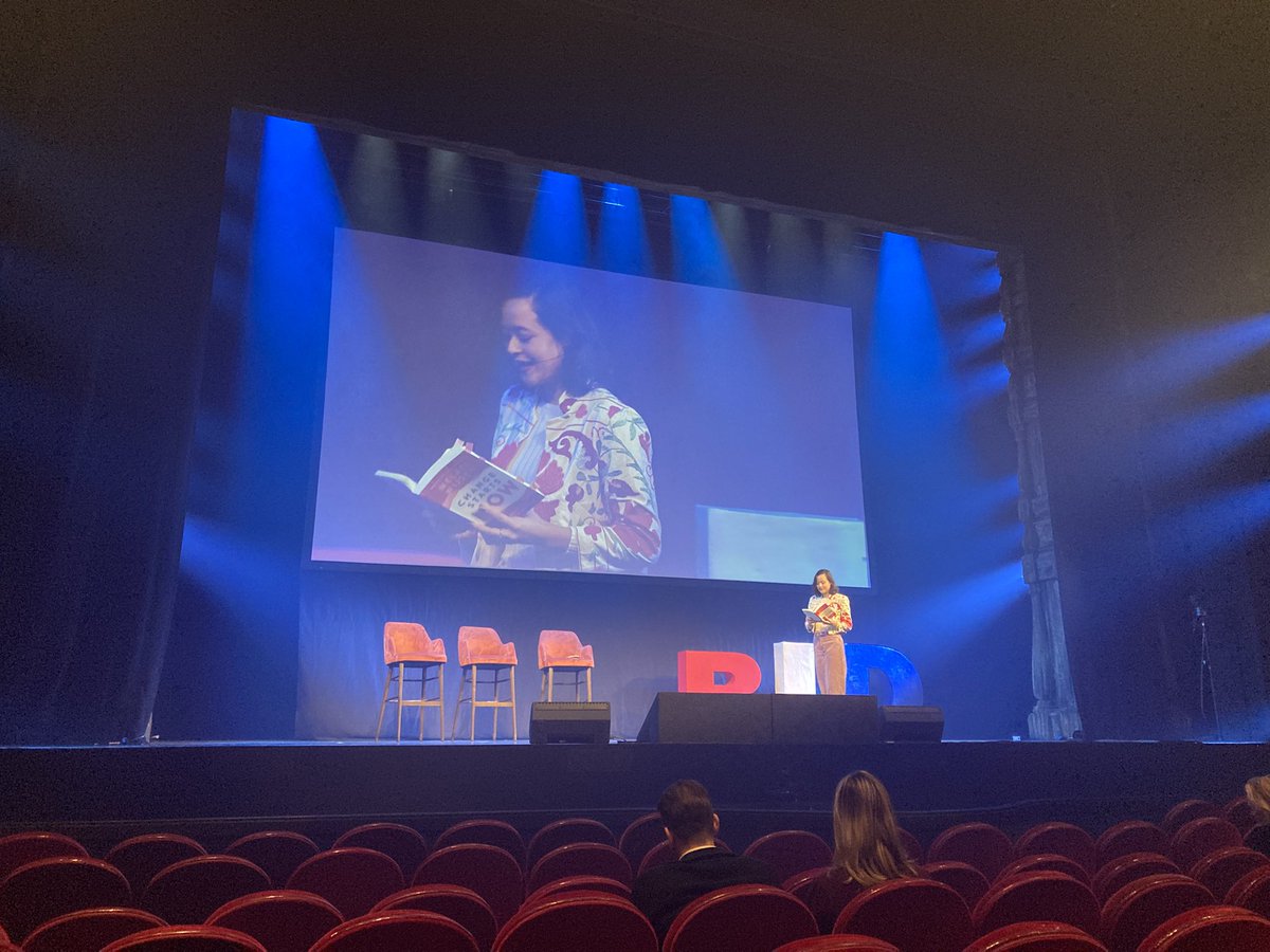 Inspiring talk of changemaker #MelatiWijsen sharing hope, positivity and concrete action as written in her book #ChangeStartsNow. Here at #BigImprovementDay