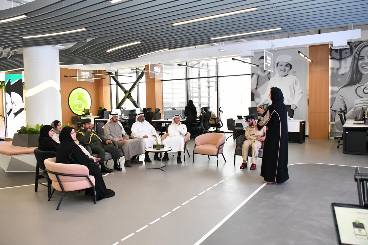 DubaiPoliceHQ's tweet photo. #News | Bahrain Defense Force Delegation Reviews Dubai Police's 'Esaad' Card
Details:
https://t.co/DxoJFZJvAC
#Esaad
#EnhancingPartnership https://t.co/AugS41CTqO