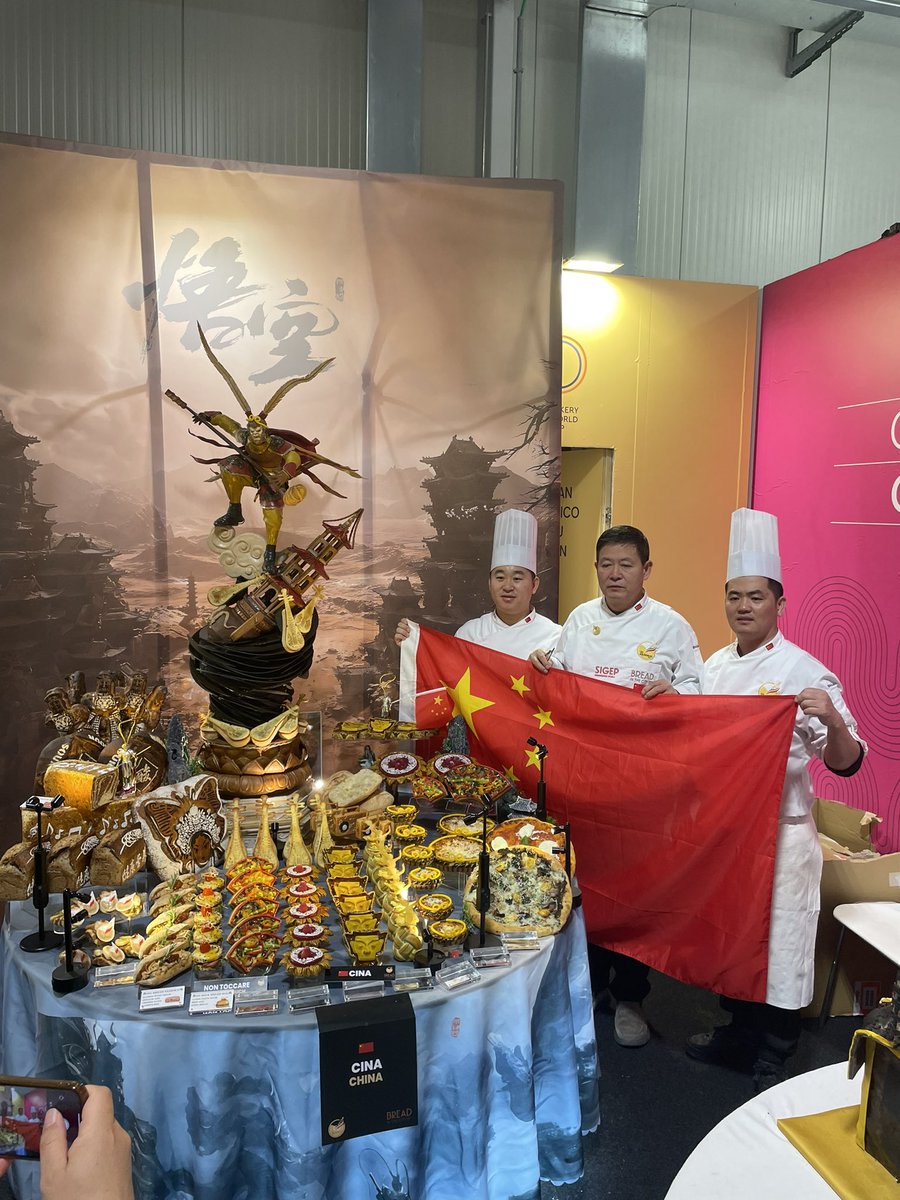 k_olmer's tweet photo. Bread in The City, in its 6th edition, Intl’ baking championship, 
At SIGEP in Rimini, Italy the World Expo - Foodservice Excellence.📷 : speciality breads, Viennoiseries, Savoury pies. competing for the champion: China, Japan, Greece, Italy, Mexico, Peru, Spain
#Sigepworld https://t.co/vteOQFMbRv