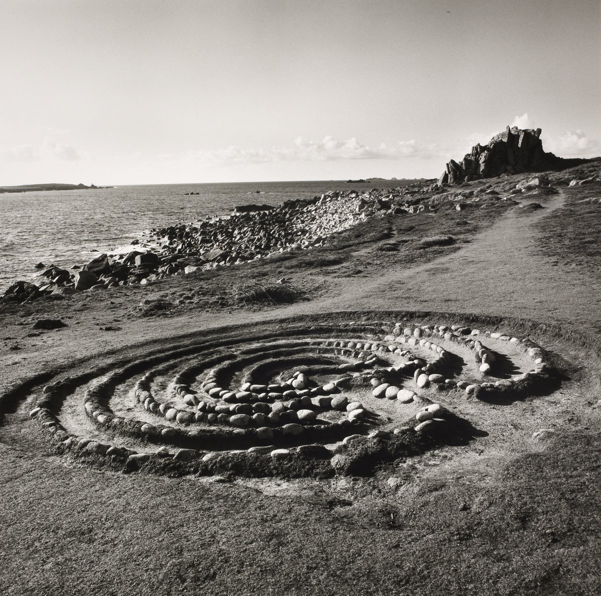 britishlibrary's tweet image. Join our free webinar on 13 February to explore how libraries can embrace digital transformation sustainably. 

Learn strategies to reduce tech's environmental impact, see real-world examples, and discover innovative, climate-conscious digital practices: bit.ly/BLClimateWebin…