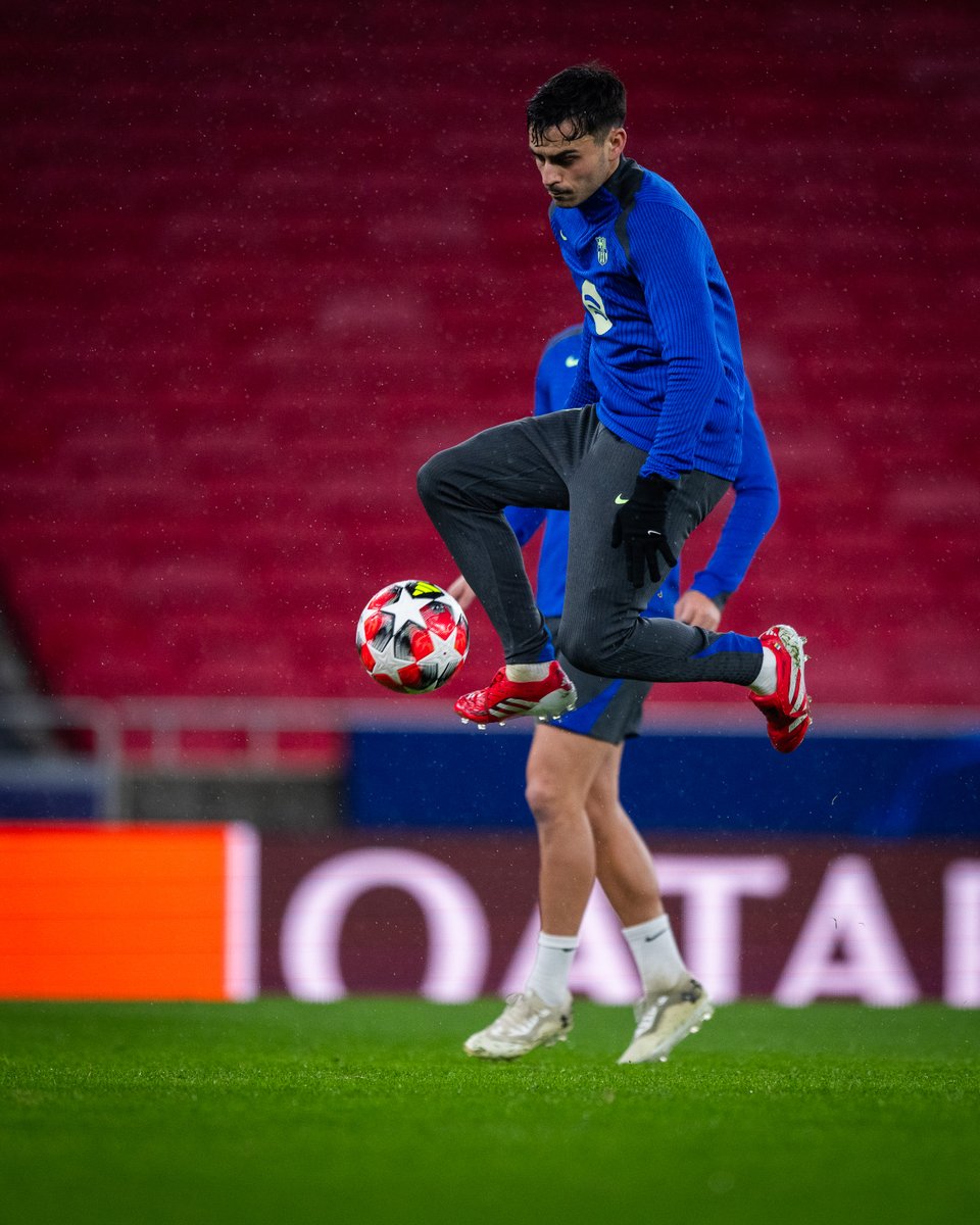 fcbarcelona_fra's tweet photo. 🔥 Prêts pour #BenficaBarça https://t.co/4GdenO3lNX