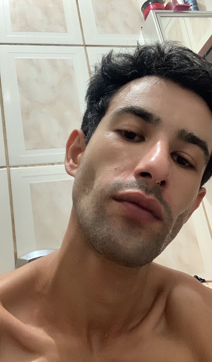scmatteu's tweet photo. Suando 🥵 ate agr brincando com o cuzinho pro cam4 #cam4 CHUDAI https://t.co/LIMTRnnd7R