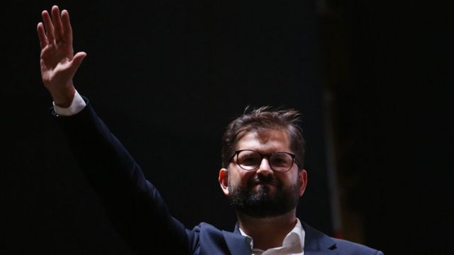 Gh0GJG_WsAA1rwB?format=jpg&name=small