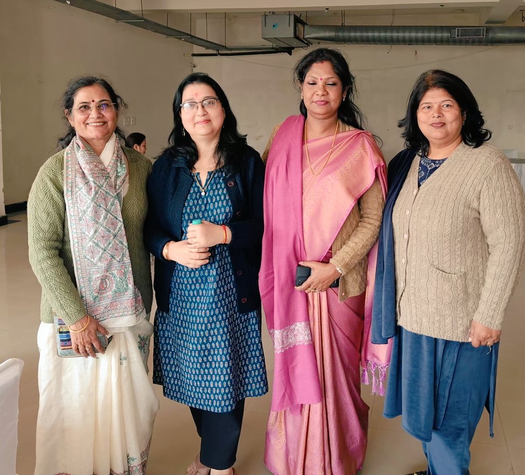 Dr.Poonam tweet media