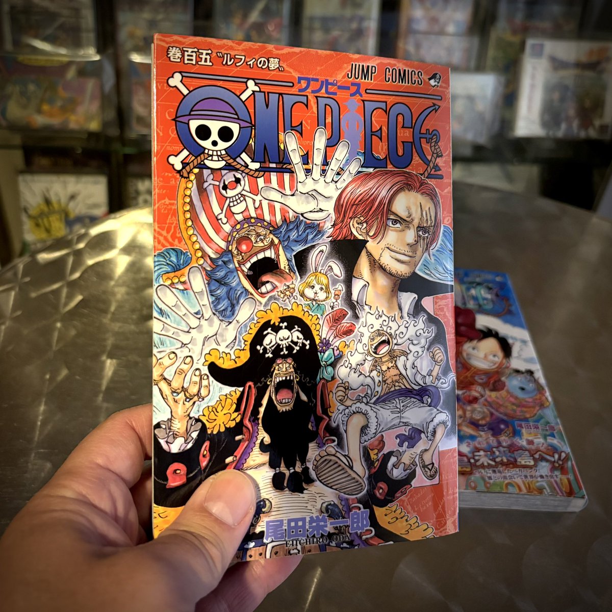 ちょくちょく読んでる『ワンピース』めっちゃオモロイ！特に好きなキャラが

🏴‍☠️白ひげ海賊団1番隊隊長
不死鳥マルコだよい😆

#ワンピース #ONEPIECE