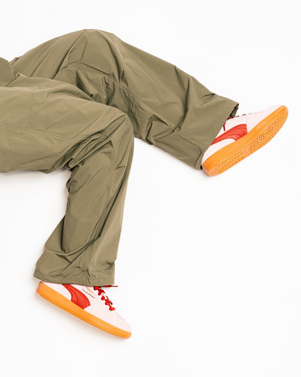 AFEWSTORE's tweet image. SHOP LINK ➡️ l8r.it/uWPo

Puma Palermo: A classic from the stands! Debuting in the early '80s, this iconic silhouette ruled the terraces of British football stadiums. Now, it's back for the fans.

#PumaPalermo #TerraceStyle #afewstore