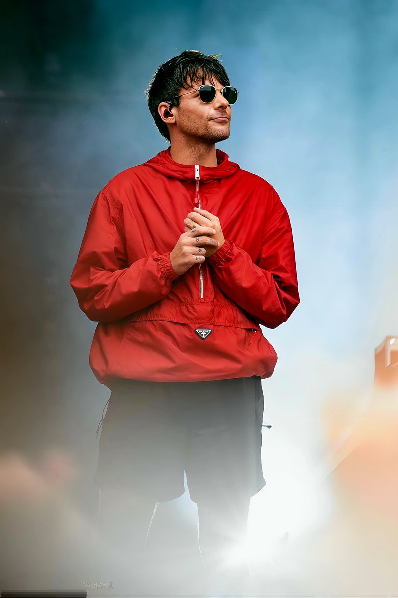 📸
Louis Tomlinson 
Official 
4K Ultra HD 

©️Joseph Okpako