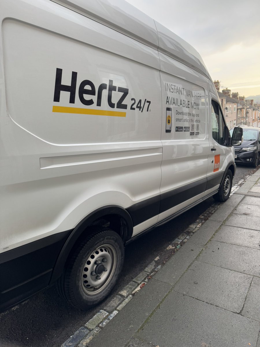 I actually love driving vans! Is that weird ? 🤷‍♀️😂