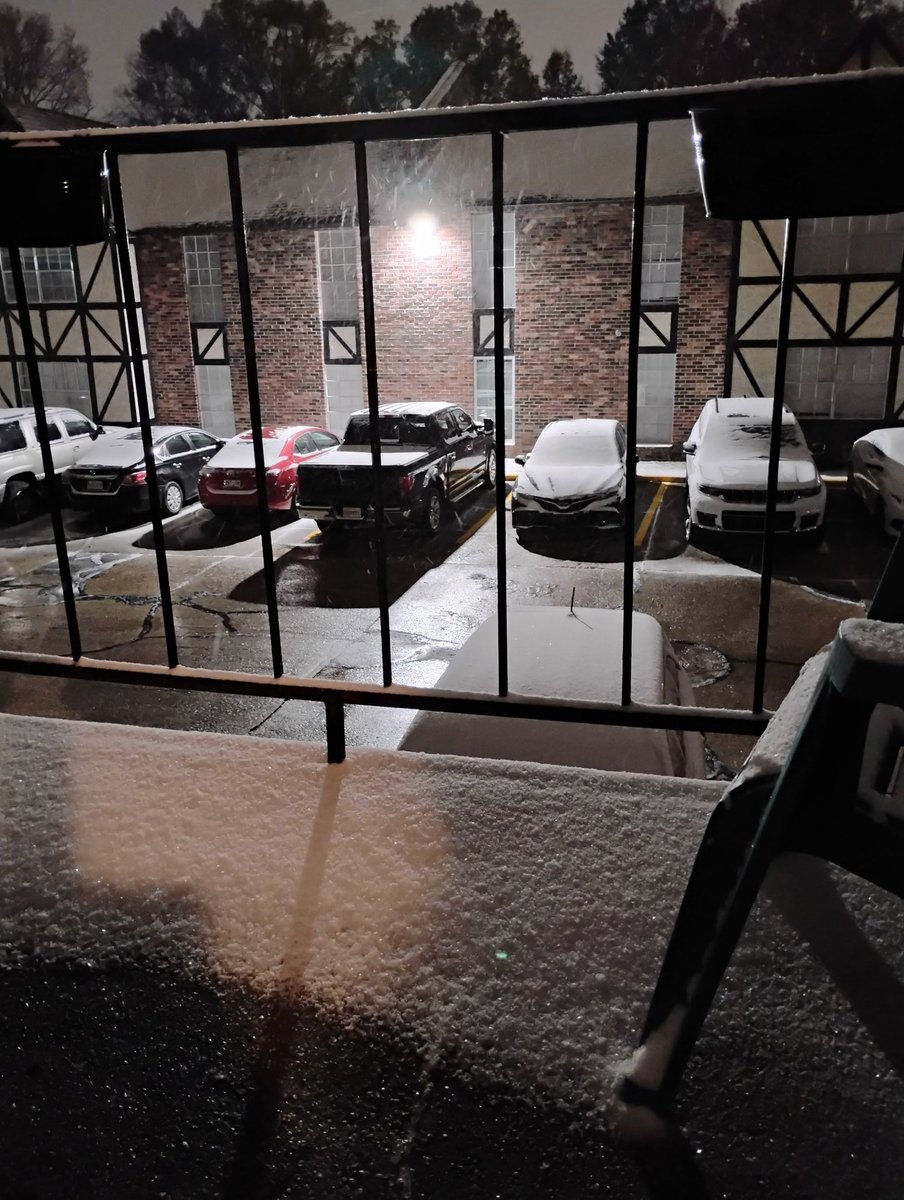 Snow in baton rouge Louisiana!