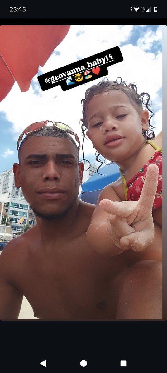 Praiouu com minha gatah. 😎❤️