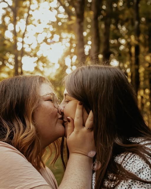 EVOL.LGBT tweet media